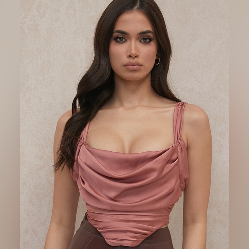 NWT WITH GIFT BOX 💖 - House of Cb Aella Corset. Blush. Size Small